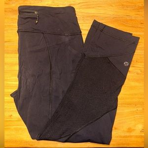 Lululemon training wunder train cropped leggings Size 6